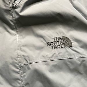 North face wind breaker water proof